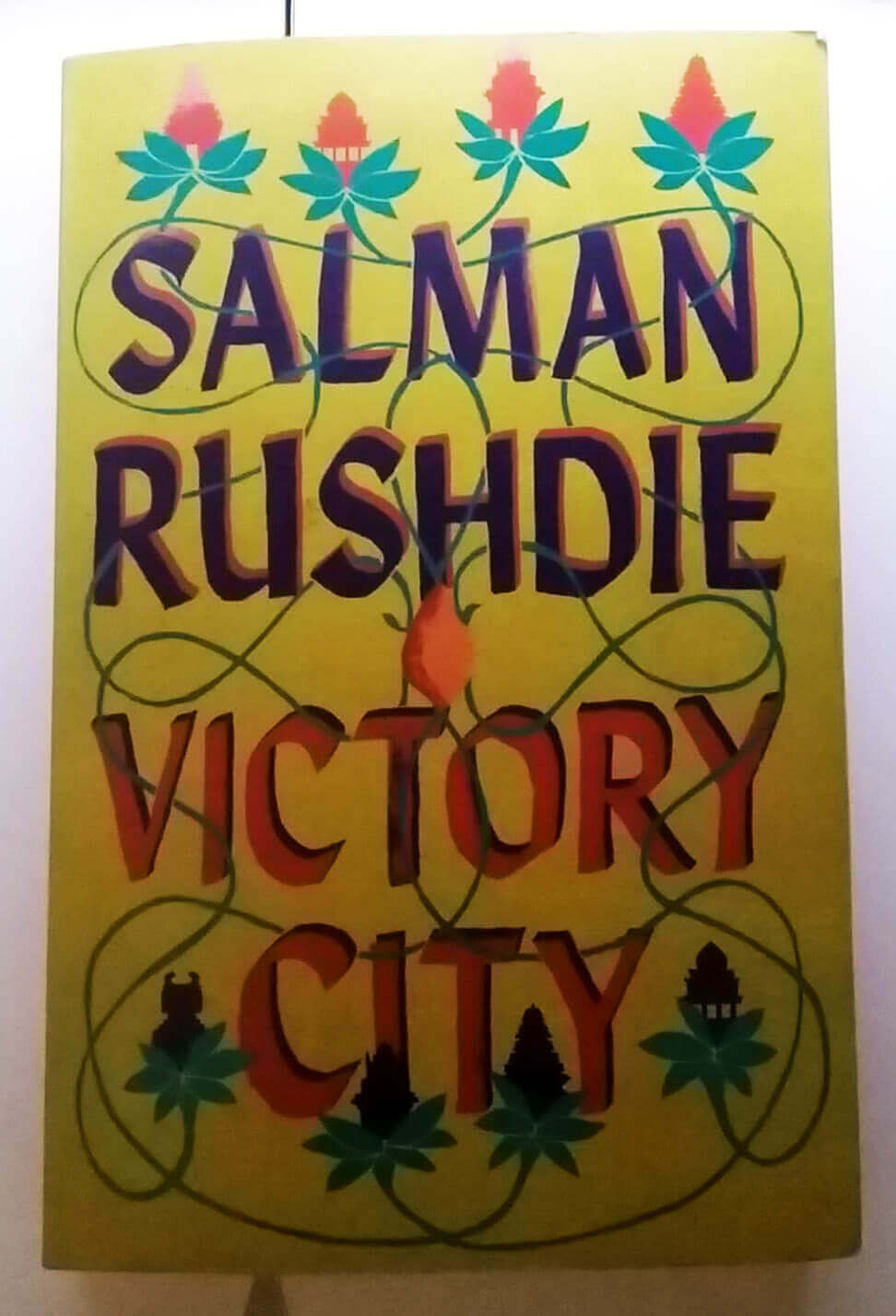 Más recomendaciones de lectura: Rushdie